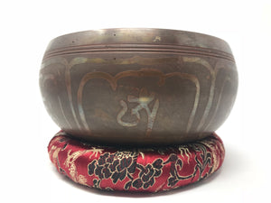 Tibetan Buddhist Meditation Yoga Singing Bowl set by Nepal Soul with OM carving.